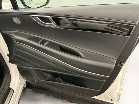 Used 2025 Genesis GV80 2.5T Standard AWD/4WD image 34
