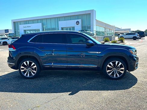 Used 2023 Volkswagen Atlas Cross Sport SEL Premium R-Line AWD/4WD image 9