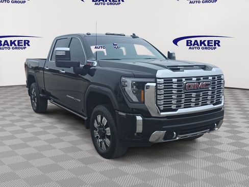 Used 2024 GMC Sierra 2500 Denali w/ Denali Reserve Package image 3