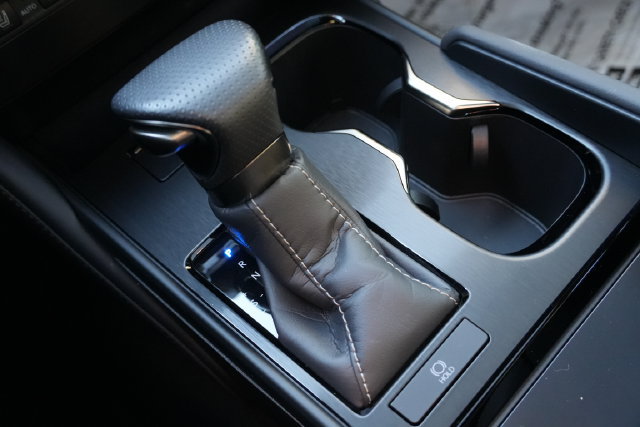 Used 2024 Lexus ES 350 F Sport w/ Accessory Package (Z2) FWD image 41