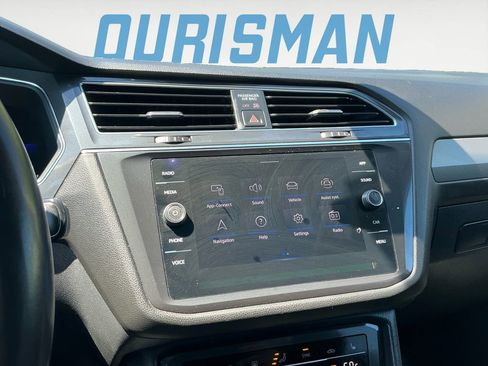 Used 2022 Volkswagen Tiguan SE w/ Panoramic Sunroof Package AWD/4WD image 21