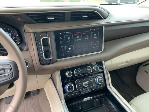Used 2023 GMC Yukon Denali image 21