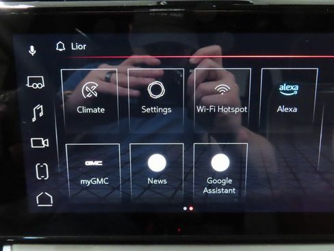 Used 2025 GMC Sierra 1500 Denali Ultimate image 27