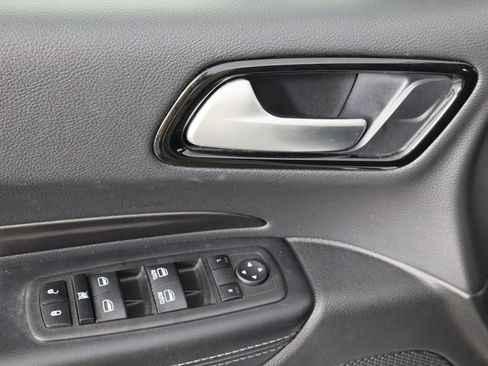 Used 2023 Dodge Durango SXT image 22