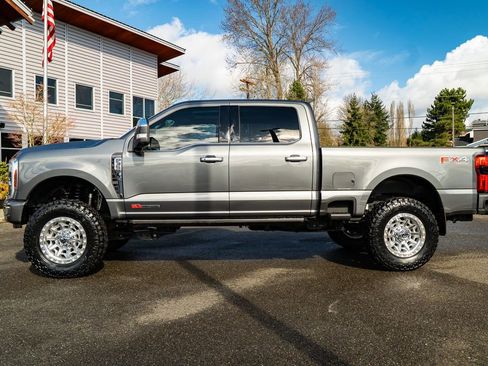 Used 2025 Ford F350 Platinum w/ Platinum Plus Package image 7