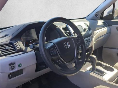 Used 2016 Honda Pilot LX image 8