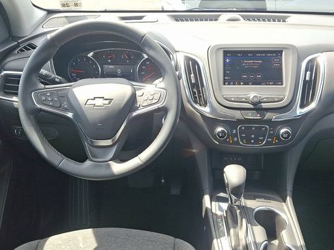 Certified 2024 Chevrolet Equinox LT FWD image 12
