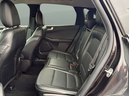 Used 2025 Ford Escape Platinum AWD/4WD image 18