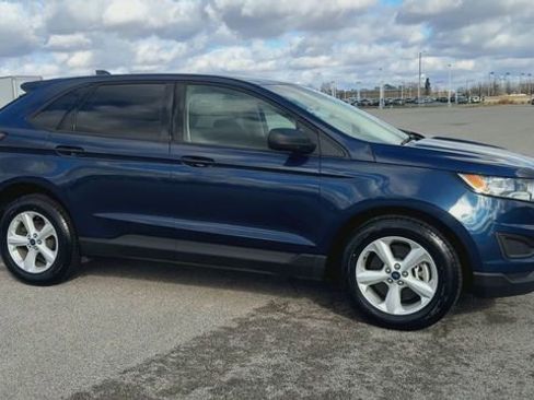Used 2017 Ford Edge SE AWD/4WD image 2