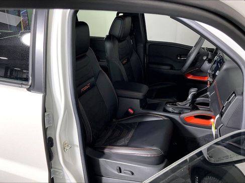 Certified 2025 Nissan Frontier Pro-X w/ Pro Premium Package image 10