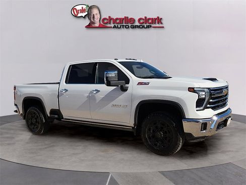 Used 2024 Chevrolet Silverado 2500 LTZ w/ LTZ Convenience Package image 7