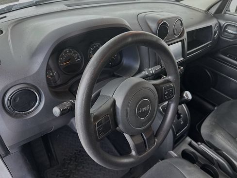 Used 2014 Jeep Patriot Sport w/ Power Value Group AWD/4WD image 25