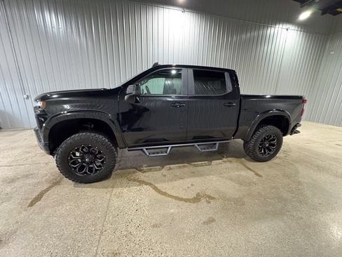 Used 2019 Chevrolet Silverado 1500 RST w/ All-Star Edition AWD/4WD image 2