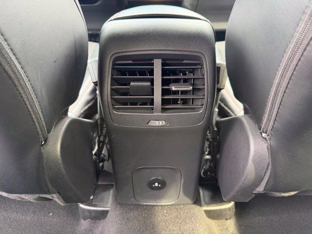 Certified 2025 Ford Escape ST-Line AWD/4WD image 23