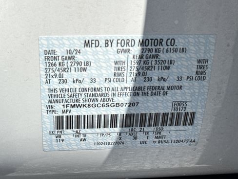 Used 2025 Ford Explorer ST AWD/4WD image 38