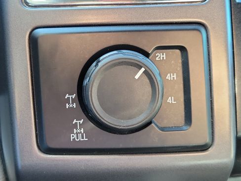 Used 2016 Ford F150 XLT w/ Equipment Group 302A Luxury AWD/4WD image 28