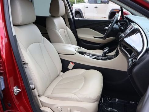 Used 2020 Buick Envision Essence FWD image 21