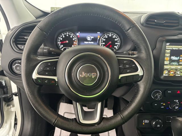 Used 2023 Jeep Renegade Altitude w/ Convenience Group I AWD/4WD image 2