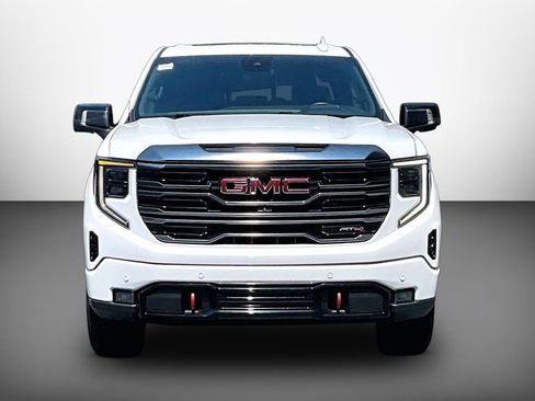 Used 2023 GMC Sierra 1500 AT4 w/ Technology Package AWD/4WD image 3