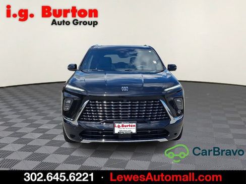 Certified 2026 Buick Enclave Avenir w/ Super Cruise Package AWD/4WD image 2