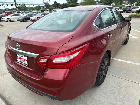 Used 2016 Nissan Altima 2.5 S w/ Power Driver Seat Package FWD image 6