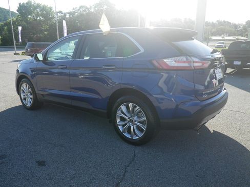 Certified 2024 Ford Edge Titanium AWD/4WD image 4