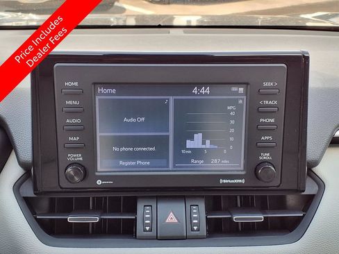 Used 2020 Toyota RAV4 XLE Premium FWD image 21