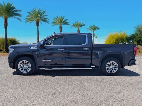 Used 2022 GMC Sierra 1500 Denali AWD/4WD image 2