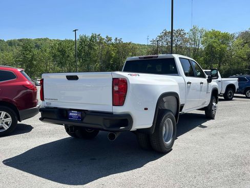 New 2026 Chevrolet Silverado 3500 W/T AWD/4WD image 3
