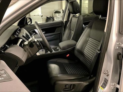 Certified 2025 Land Rover Discovery Sport S image 15