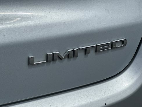 Used 2025 Jeep Compass Limited AWD/4WD image 26