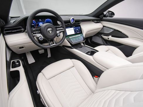 New 2025 Maserati GranCabrio Modena image 11