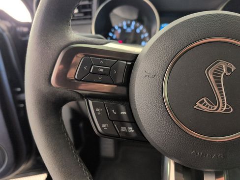 Used 2016 Ford Mustang Shelby GT350 w/ Track Package image 38