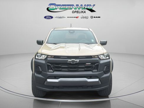 Used 2023 Chevrolet Colorado Trail Boss w/ Advanced Trailering Package AWD/4WD image 2