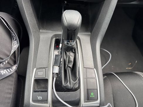 Used 2019 Honda Civic LX image 9