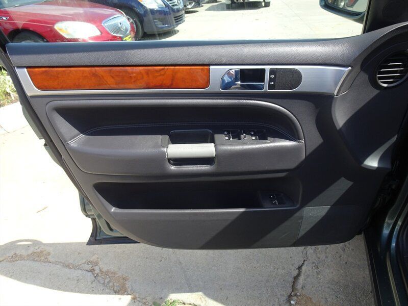 Used 2004 Volkswagen Touareg V6 AWD/4WD image 20