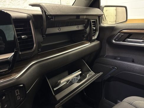 Used 2024 Chevrolet Silverado 1500 RST AWD/4WD image 31
