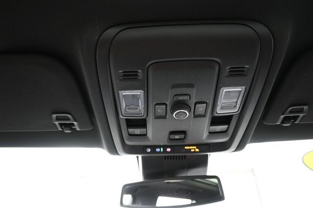 Used 2025 Chevrolet Suburban RST w/ Comfort Package AWD/4WD image 12