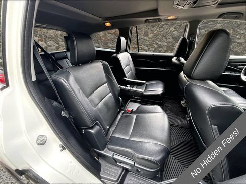 Used 2017 Honda Pilot Elite image 24