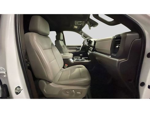 Certified 2022 GMC Sierra 1500 SLT w/ SLT Premium Plus Package image 17