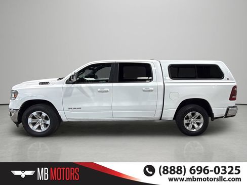 Used 2023 RAM 1500 Laramie AWD/4WD image 2