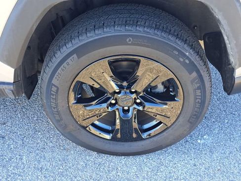 Used 2023 Toyota RAV4 XLE image 28