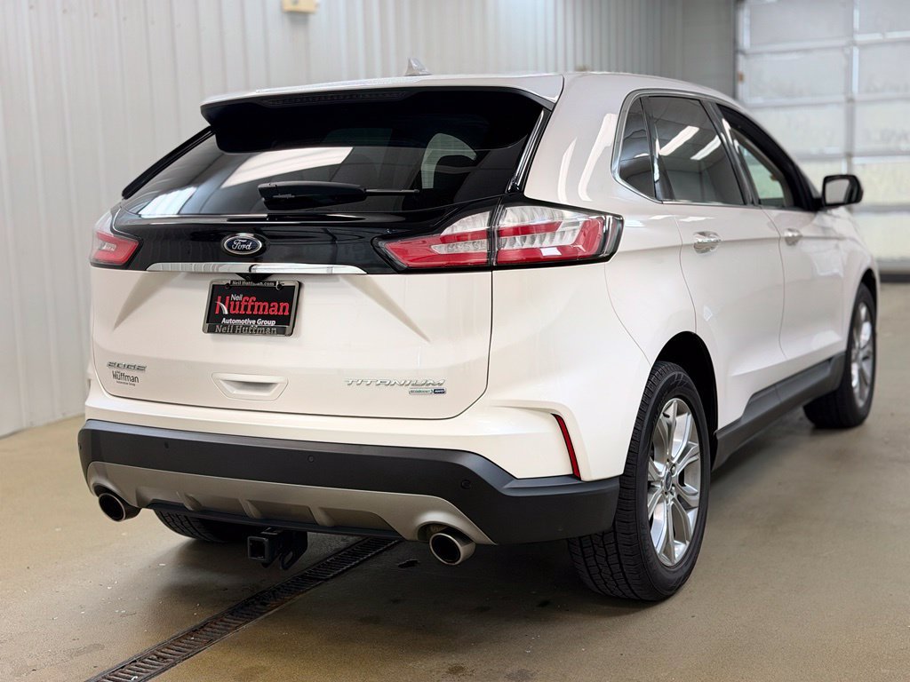 Used 2019 Ford Edge Titanium w/ Cold Weather Package AWD/4WD image 5