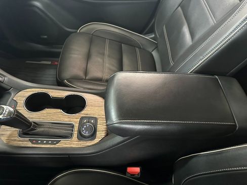 Used 2019 GMC Acadia Denali w/ Technology Package image 30