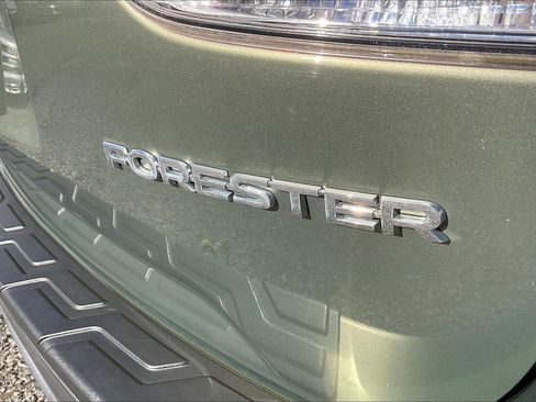 Used 2019 Subaru Forester Limited image 9