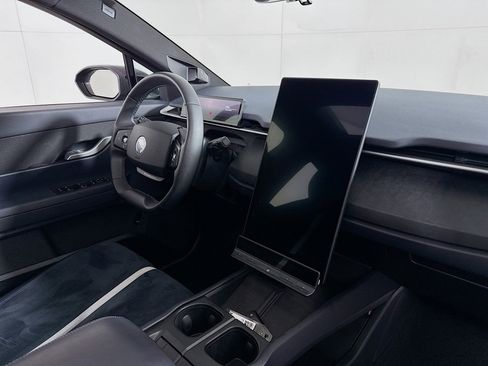 Used 2023 Fisker Ocean One AWD/4WD image 29