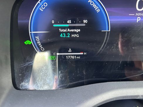 Certified 2025 Toyota Camry XLE FWD image 17