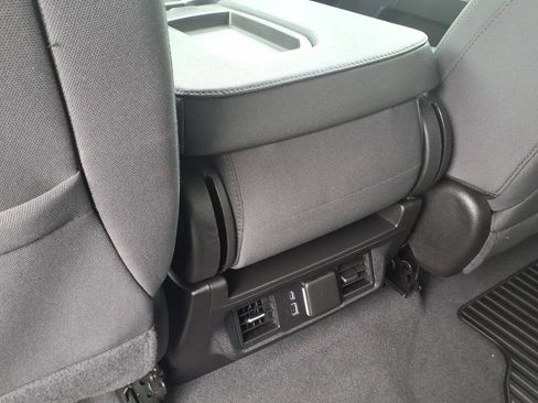 Used 2024 Chevrolet Silverado 1500 LT AWD/4WD image 11
