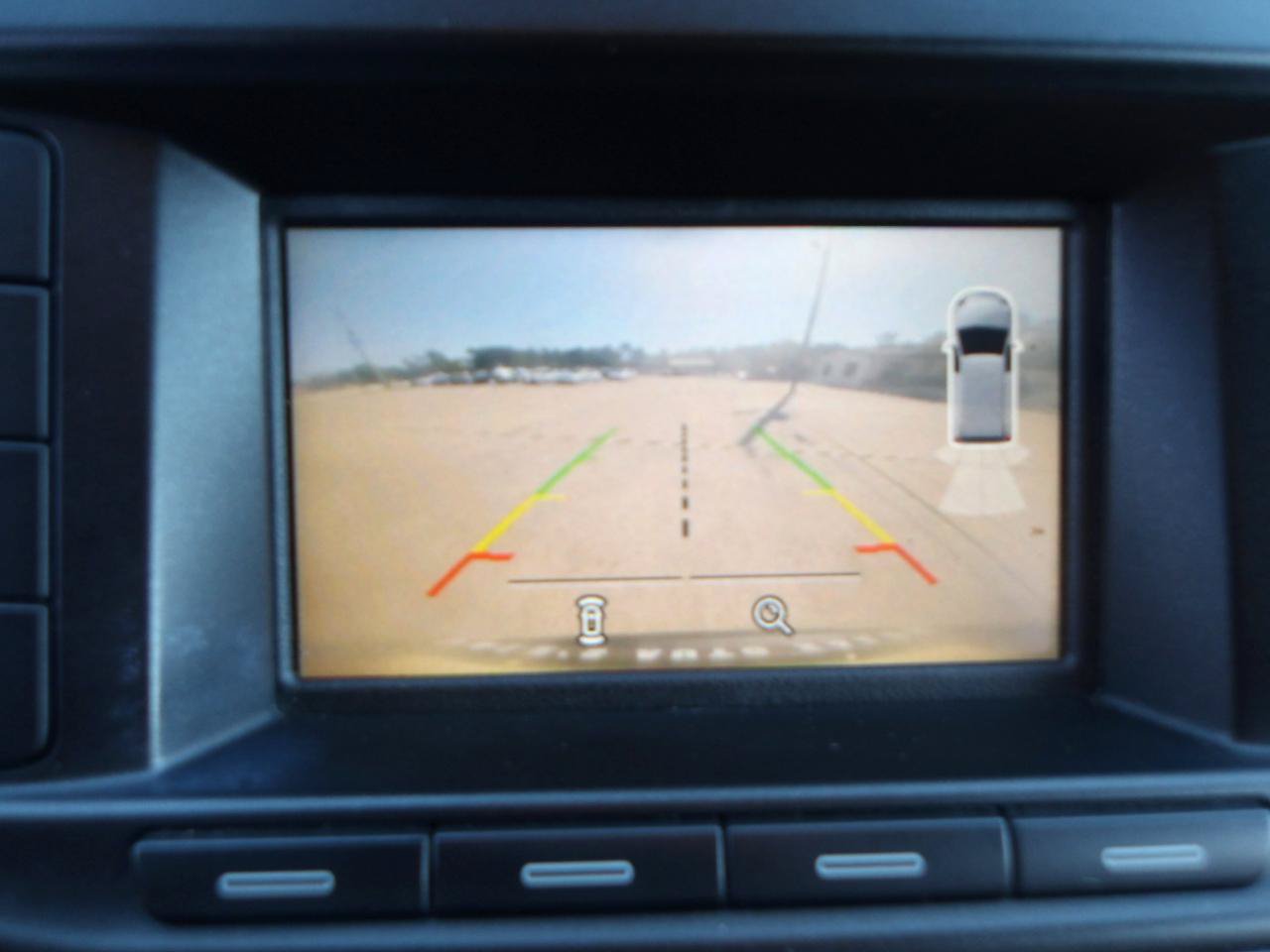 Used 2018 Ford Explorer XLT FWD image 23