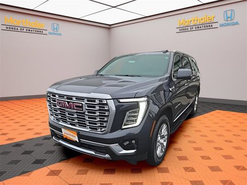 Used 2025 GMC Yukon XL Denali image 1
